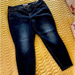 Slink Curve Hugging Whiskered Jeans